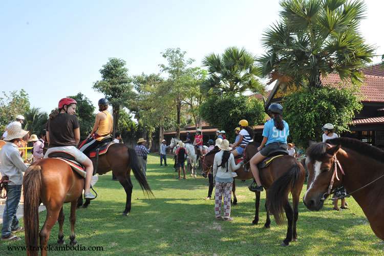 American school of Dubai- Ride a Horse