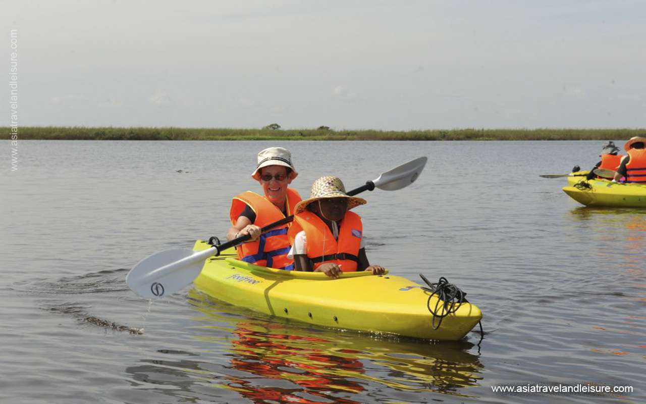 Kayaking in Tatai river