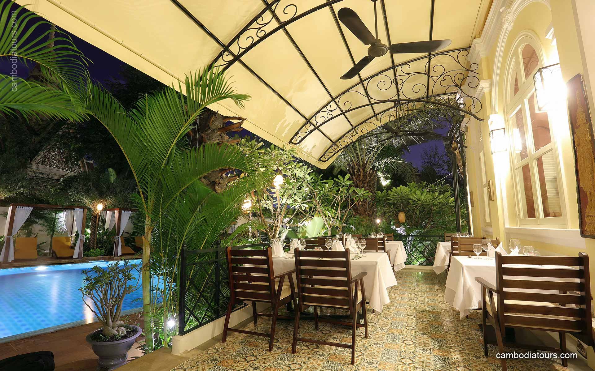 Palace Gate Hotel