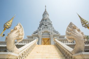 Stairs to Budha temple in Oudong city