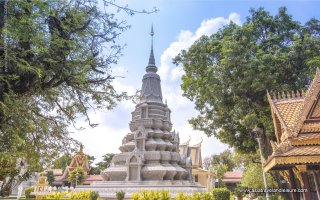 The royal palace in Phnom Penh, Cambodia.