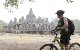 Biking in Angkor Wat ( Siem Reap )