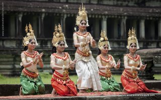 Apsara dancers in Angkor Wat