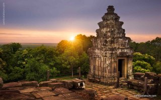 Cambodia at a Glance - 4 Days