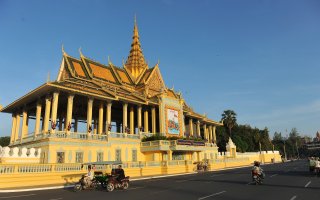 Taste of Cambodia & Beach - 7 Days
