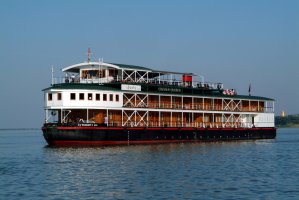 Pandaw: Phnom Penh and Siem Reap